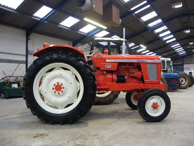 TractorShow08060.jpg