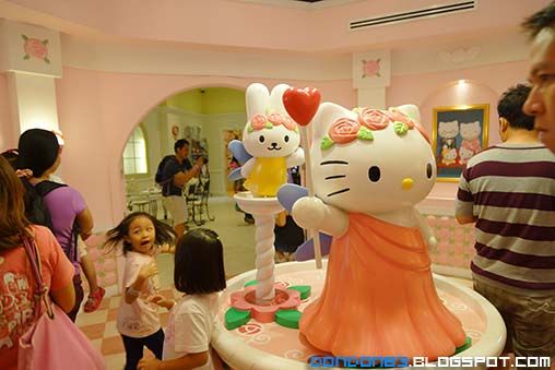 photo kitty13_zps73a29f92.jpg