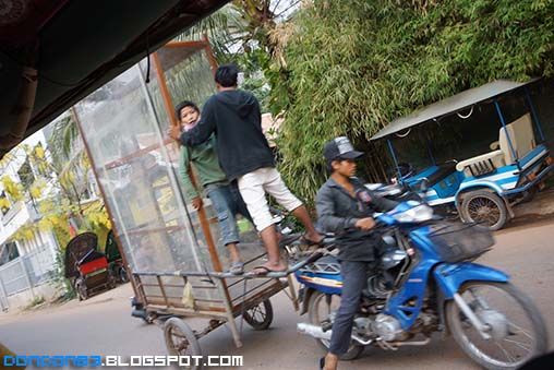 photo CambodiaDayTwo47_zpsbbdc24a6.jpg