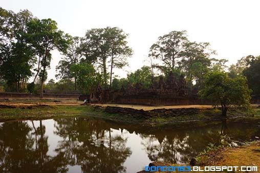 photo cambodiaDayOne19_zpsf3b0c3b4.jpg