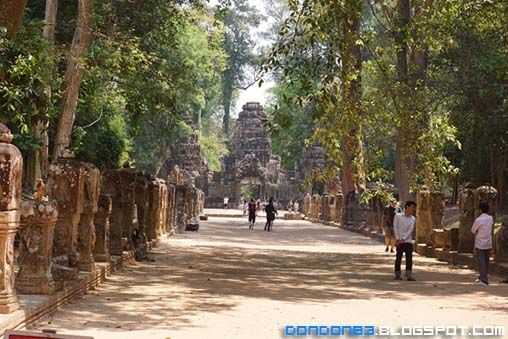 photo cambodiaDayOne3_zps0852f1cc.jpg