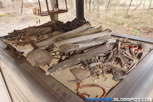 photo killingField 18_zpsut8eig4r.jpg