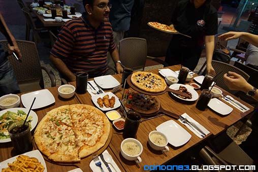 photo appspacebowling7_zps8fe8887b.jpg