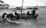 Shackleton's team leave Elephant Island