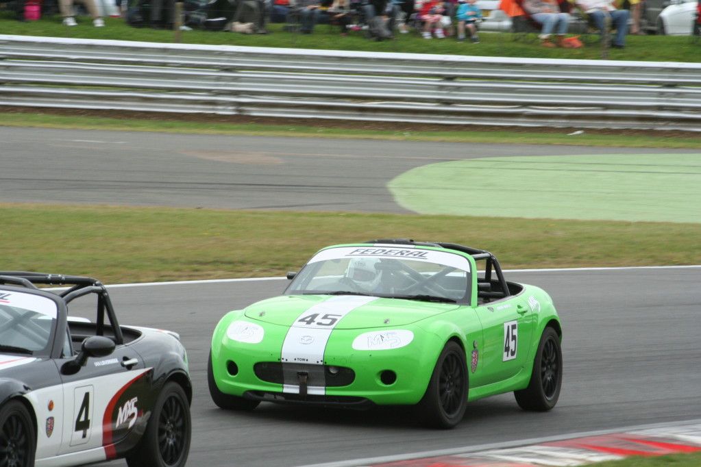 IMAGE: http://i142.photobucket.com/albums/r115/mooosehat/IMG_1637.jpg