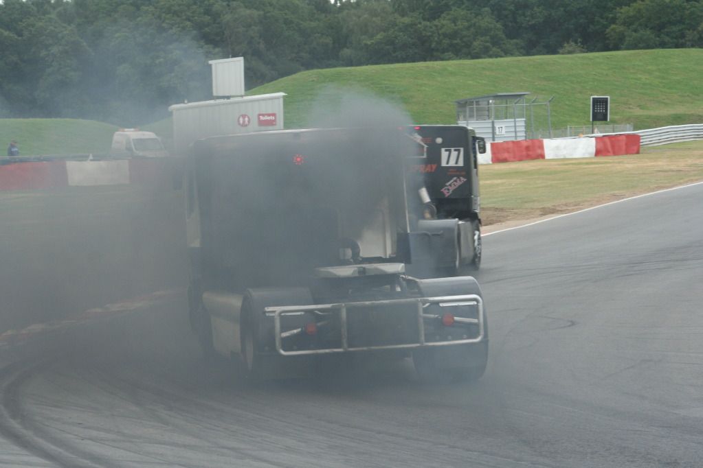 IMAGE: http://i142.photobucket.com/albums/r115/mooosehat/IMG_1664.jpg