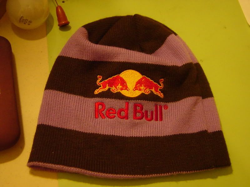 redbullbeanie001.jpg