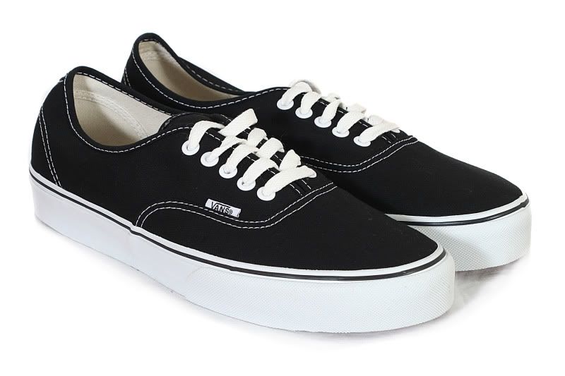 VANS MEN'S AUTHENTIC CANVAS LACE UP TRAINERS UK 7-12 - Picture 4 of 7