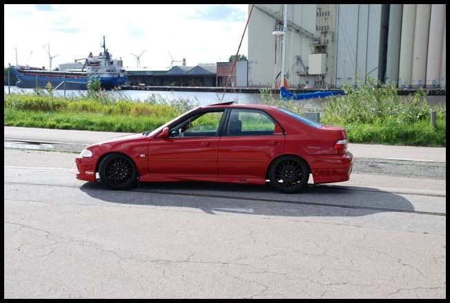 http://i142.photobucket.com/albums/r92/jukk123/Civicvti2.jpg
