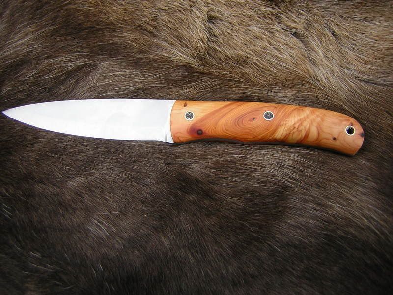 campknives009.jpg