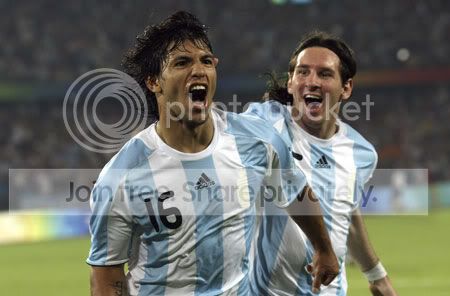 Aguero-Messi.jpg