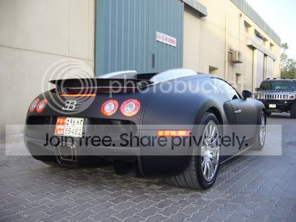 flat-matte-black-bugati-veyron-2.jpg