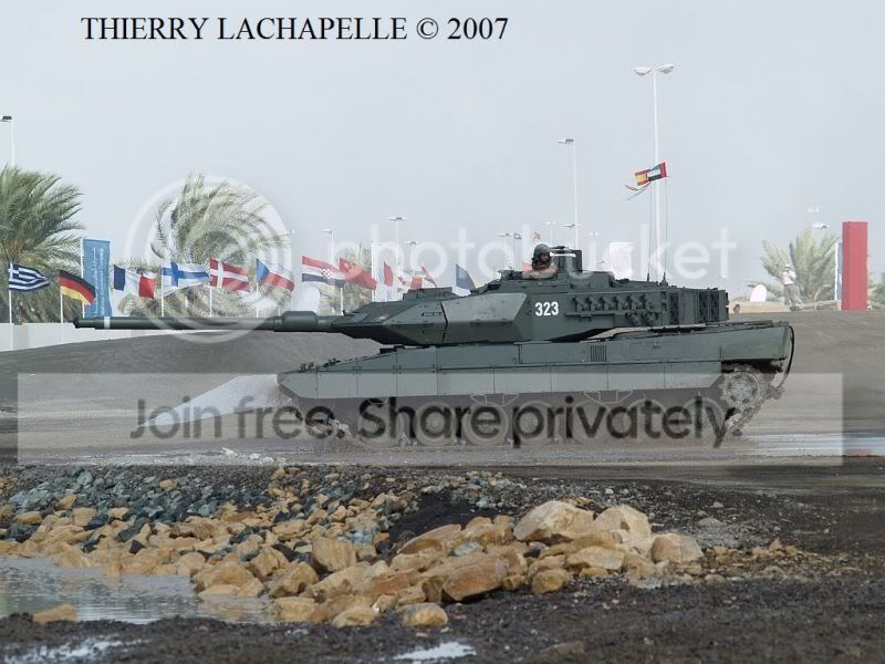 idex_2007_leopard2e_002.jpg