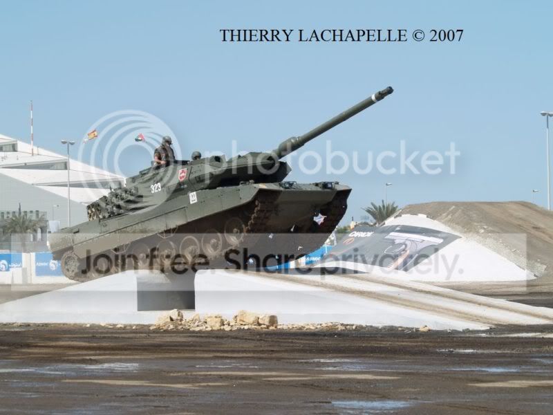 idex_2007_leopard2e_004.jpg